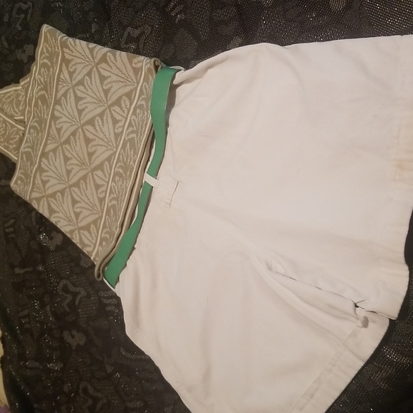 Stylish shorts - Picture 2 of 2